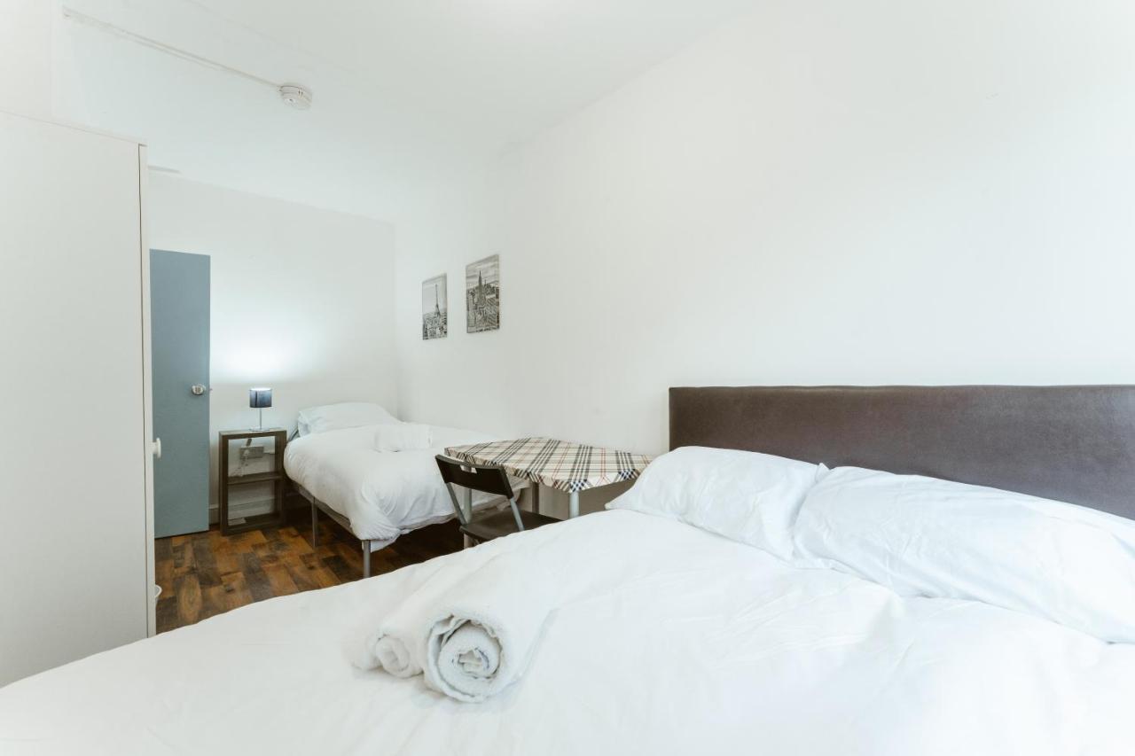 Upton Park Bedrooms 25 Min To Central 런던 외부 사진