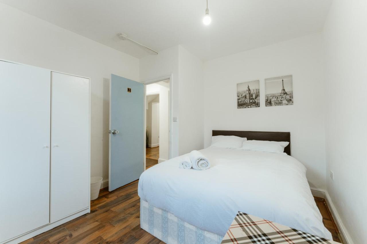 Upton Park Bedrooms 25 Min To Central 런던 외부 사진